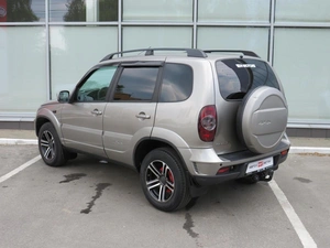 Внедорожник Chevrolet Niva 2018 года, 880000 рублей, Брянск