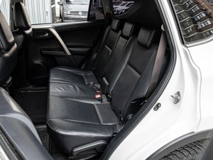 Внедорожник Toyota RAV4 2013 года, 1870000 рублей, Краснодар