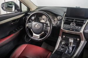 Внедорожник Lexus NX 2018 года, 3399000 рублей, Томск