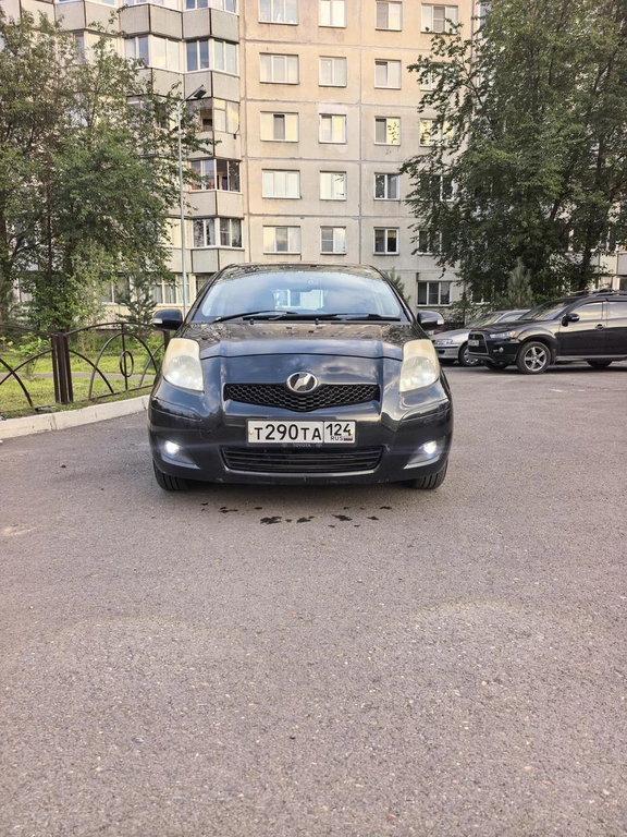Хетчбэк Toyota Vitz 2009 года, 660000 рублей, Сосновоборск