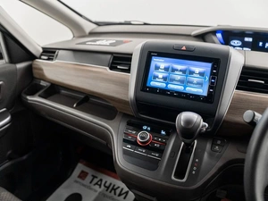 Минивэн Honda Freed 2022 года, 2000000 рублей, Красноярск