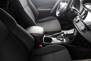 Внедорожник Toyota RAV4 2017 года, 2499000 рублей, Оренбург