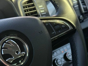 Внедорожник Skoda Karoq 2020 года, 2399000 рублей, Ижевск