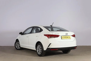 Седан Hyundai Solaris 2021 года, 1699000 рублей, Новосибирск