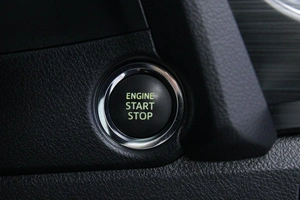 Хетчбэк Toyota Auris 2013 года, 1108000 рублей, Солонцы