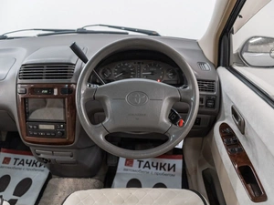 Минивэн Toyota Gaia 1998 года, 650000 рублей, Красноярск