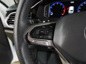 Лифтбек Volkswagen Polo 2022 года, 1559000 рублей, Воронеж