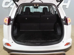 Внедорожник Toyota RAV4 2017 года, 2549000 рублей, Воронеж