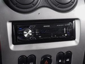 Хетчбэк Renault Sandero 2011 года, 540000 рублей, Ростов-на-Дону
