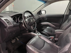 Внедорожник Mitsubishi Outlander 2010 года, 910000 рублей, Ярославль