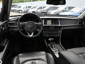 Седан Kia Optima 2017 года, 1990000 рублей, Волгоград