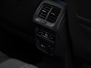Внедорожник Volkswagen Tiguan 2021 года, 2549777 рублей, Москва