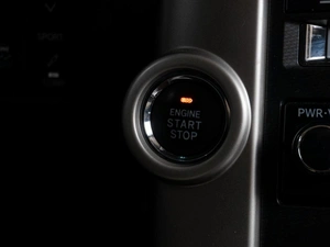 Внедорожник Toyota Land Cruiser Prado 2013 года, 3649000 рублей, Тюмень
