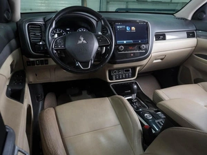 Внедорожник Mitsubishi Outlander 2020 года, 2499000 рублей, Воронеж