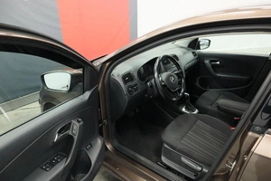 Седан Volkswagen Polo 2017 года, 1220000 рублей, Курск