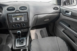 Хетчбэк Ford Focus 2006 года, 399000 рублей, Барнаул