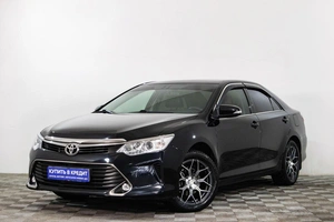 Седан Toyota Camry 2018 года, 2699000 рублей, Сургут