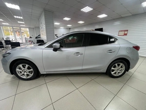 Седан Mazda Axela 2017 года, 1320000 рублей, Ачинск