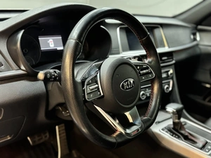 Седан Kia Optima 2018 года, 1997000 рублей, Красноярск