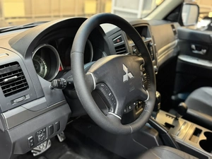 Внедорожник Mitsubishi Pajero 2013 года, 2147000 рублей, Красноярск