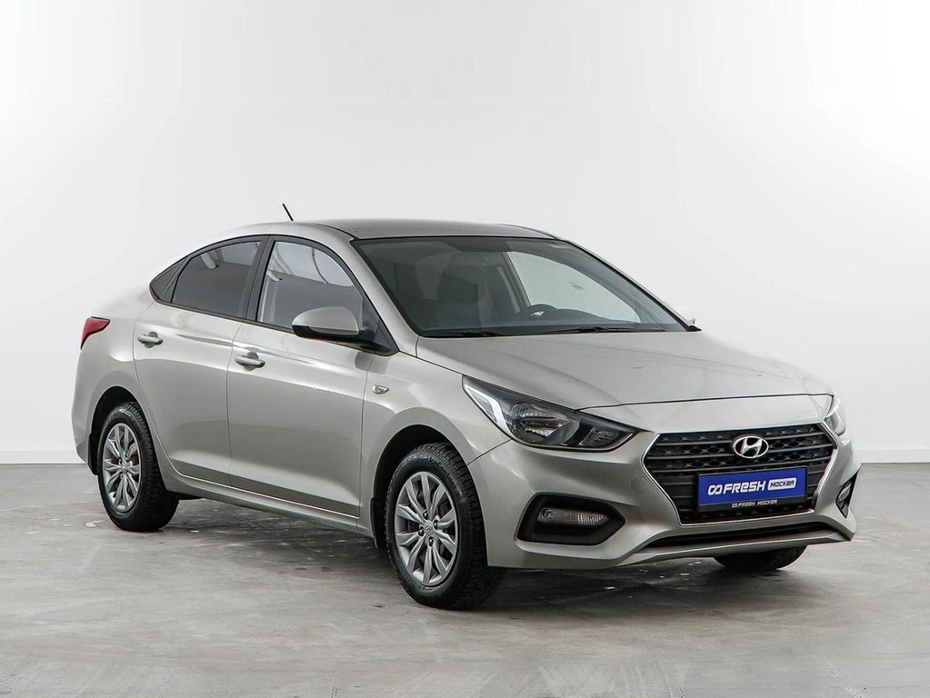 Седан Hyundai Solaris 2018 года, 1373444 рублей, Москва