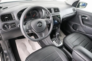 Седан Volkswagen Polo 2016 года, 1099000 рублей, Красноярск