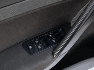 Хетчбэк Volkswagen Golf 2014 года, 1290000 рублей, Краснодар