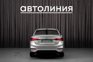 Седан Hyundai Solaris 2019 года, 1249000 рублей, Красноярск