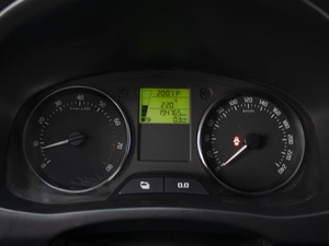 Хетчбэк Skoda Fabia 2010 года, 590000 рублей, Омск