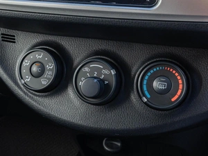 Хетчбэк Toyota Vitz 2014 года, 800000 рублей, Краснодар