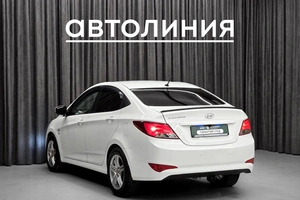 Седан Hyundai Solaris 2016 года, 899000 рублей, Красноярск