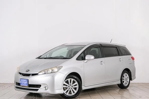 Минивэн Toyota Wish 2009 года, 1409000 рублей, Красноярск