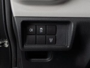 Минивэн Toyota Veloz 2023 года, 4249000 рублей, Тюмень