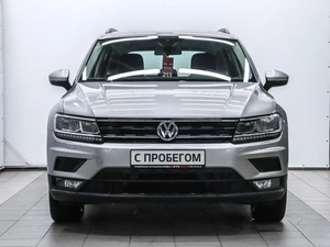 Внедорожник Volkswagen Tiguan 2020 года, 3000000 рублей, Красноярск