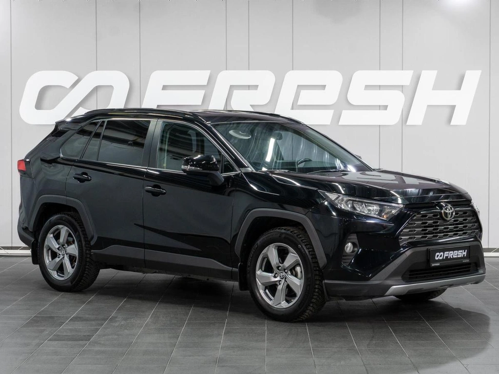 Внедорожник Toyota RAV4 2021 года, 3199000 рублей, Сургут
