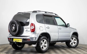 Внедорожник Chevrolet Niva 2015 года, 729000 рублей, Пермь