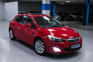Хетчбэк Opel Astra 2011 года, 698000 рублей, Солонцы