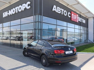 Седан Volkswagen Jetta 2014 года, 1390000 рублей, Мирное