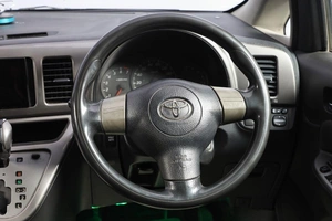 Минивэн Toyota Wish 2004 года, 699000 рублей, Новосибирск
