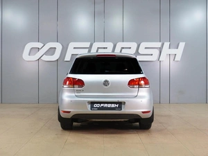 Хетчбэк Volkswagen Golf 2010 года, 979000 рублей, Воронеж