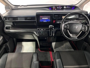 Минивэн Honda Stepwgn Spada 2015 года, 1949000 рублей, Красноярск