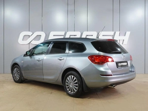 Универсал Opel Astra 2011 года, 899000 рублей, Воронеж