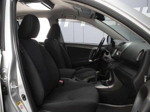 Внедорожник Toyota RAV4 2010 года, 1411000 рублей, Омск