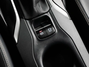 Седан Toyota Corolla 2020 года, 1919000 рублей, Тюмень