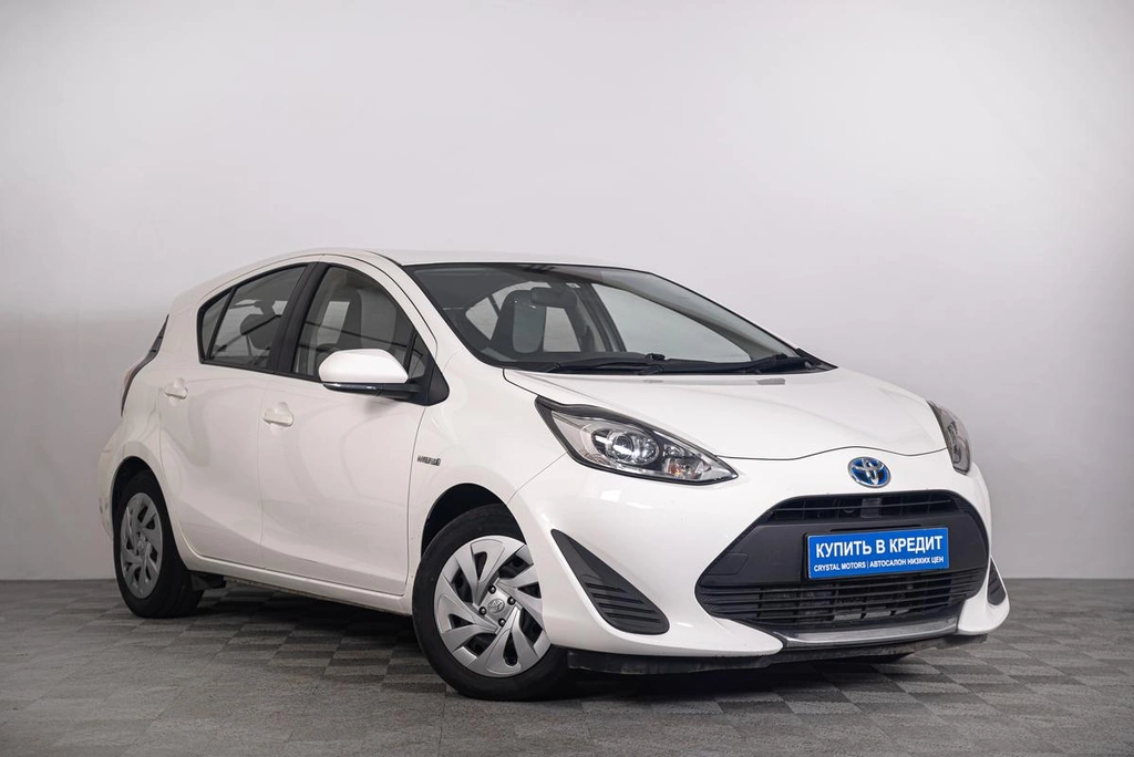 Хетчбэк Toyota Aqua 2019 года, 1099000 рублей, Томск
