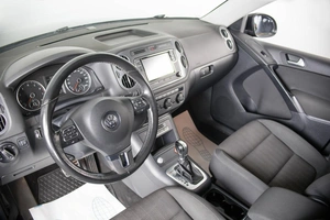 Внедорожник Volkswagen Tiguan 2016 года, 1699000 рублей, Пермь