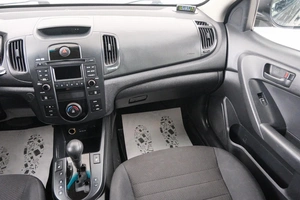 Седан Kia Cerato 2009 года, 779000 рублей, Красноярск