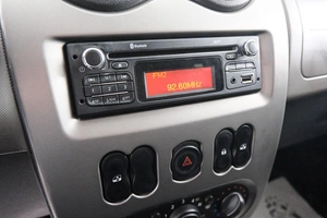 Хетчбэк Renault Sandero 2012 года, 689000 рублей, Красноярск