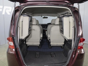 Минивэн Honda Freed 2008 года, 1010000 рублей, Омск