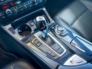 Седан BMW 5 серия 2013 года, 1800000 рублей, Уфа